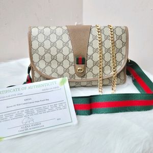 100% Authentic Gucci vintage GG canvas clutch bag